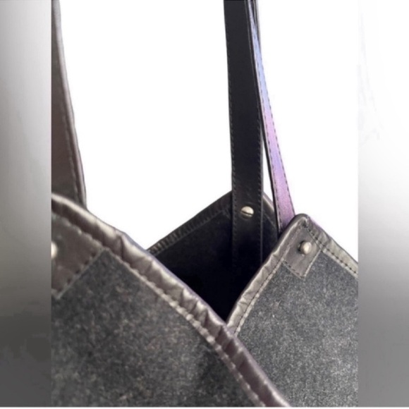 Elegant Women's Shoulder Bag Set - Brown, Gray, and Black - Picture 4 of 11